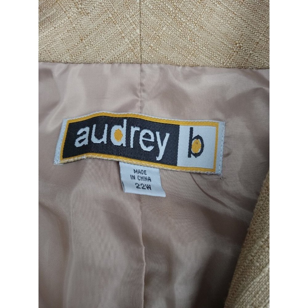 Audrey B Plus Size 22W Blazer 2 Bottons  Long Sleeve  Ribbed  White Pockets - Picture 5 of 13
